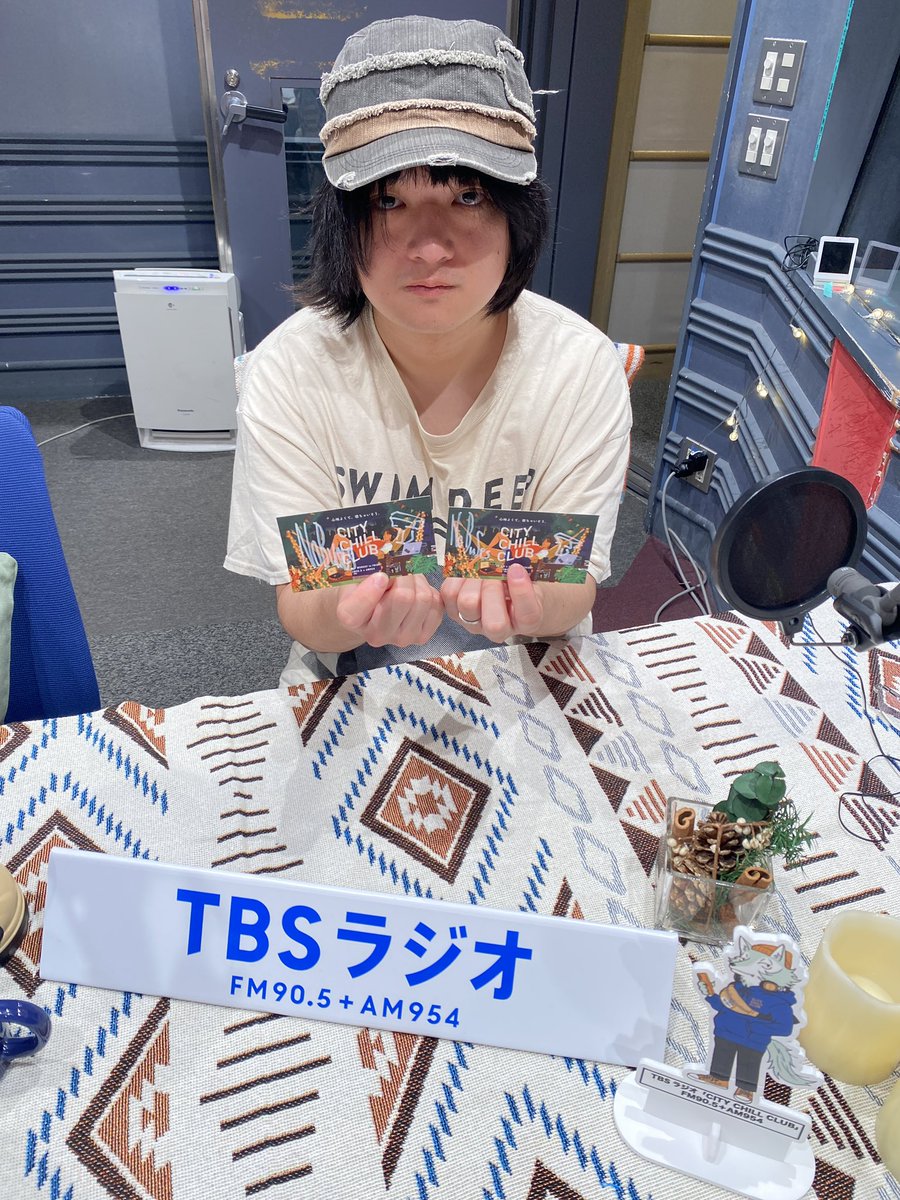 CITY_CHILL_CLUB's tweet photo. 【プレゼント】
のミュージックセレクター No Busesさんのサイン入り番組ステッカーを抽選で3名様にプレゼント！

応募方法は
@CITY_CHILL_CLUB
 をフォロー
+
このポストをいいね&amp;リポスト
+
下記応募フォームより情報入力
https://t.co/p2lbKibDUz

で完了！

〆切 6/30
@Nobuses_info https://t.co/VTlMemdaVS