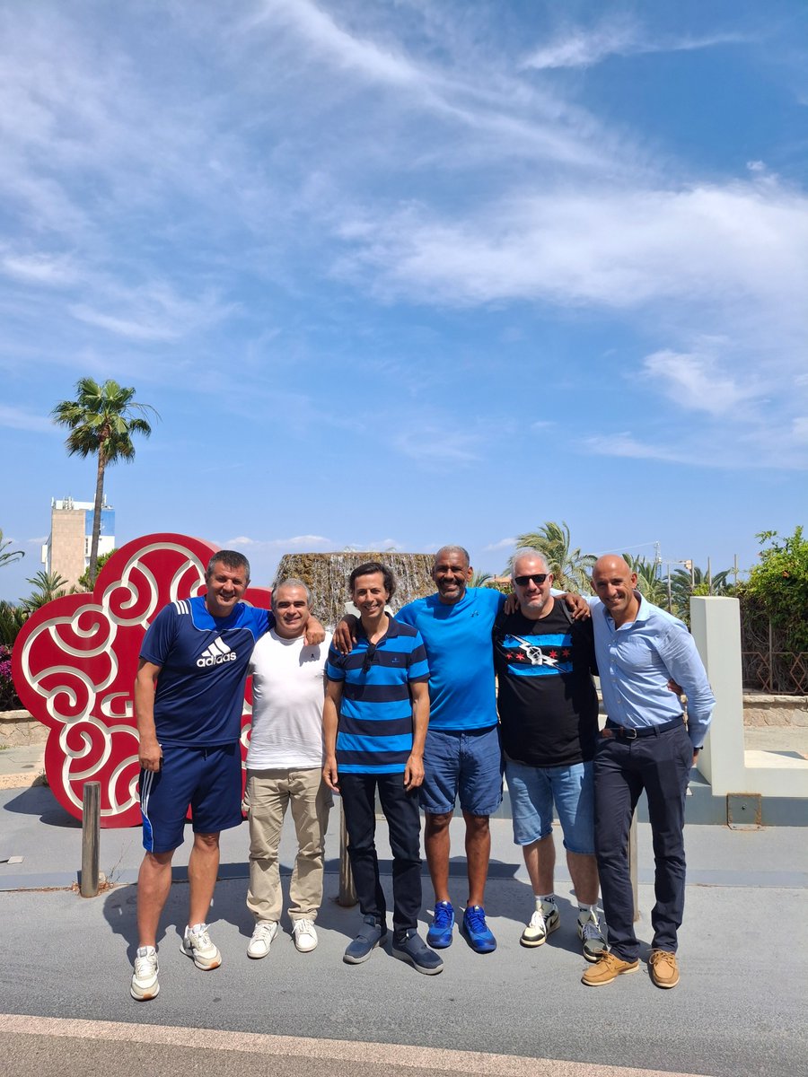 15:05H/ 19 JUNIO/ DEPORTES COPE EN BALEARES 
Hoy tertulión futbolero especial tras las revelaciones de  José Tirado.
 Stankovic, <a href="/engo23/">vi engo mate</a>  <a href="/AIbagaza/">ARIEL IBAGAZA</a> Álvaro Delgado y <a href="/tsanchezgrao/">antonio sánchez grao</a> desde el <a href="/ValparaisoHotel/">ValparaísoHotel</a> 
Además, la planificación del Mallorca y más. 
cope.es/emisoras/illes…