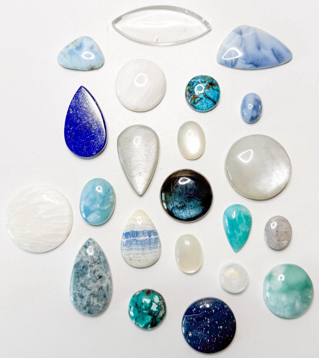mildhippie's tweet photo. the crystals             🪽🫐🤍          the pendants

blueberry muffin collection coming Friday (TOMORROW) 6/20 at 8pm eastern time <3 https://t.co/YiDk5sU12w