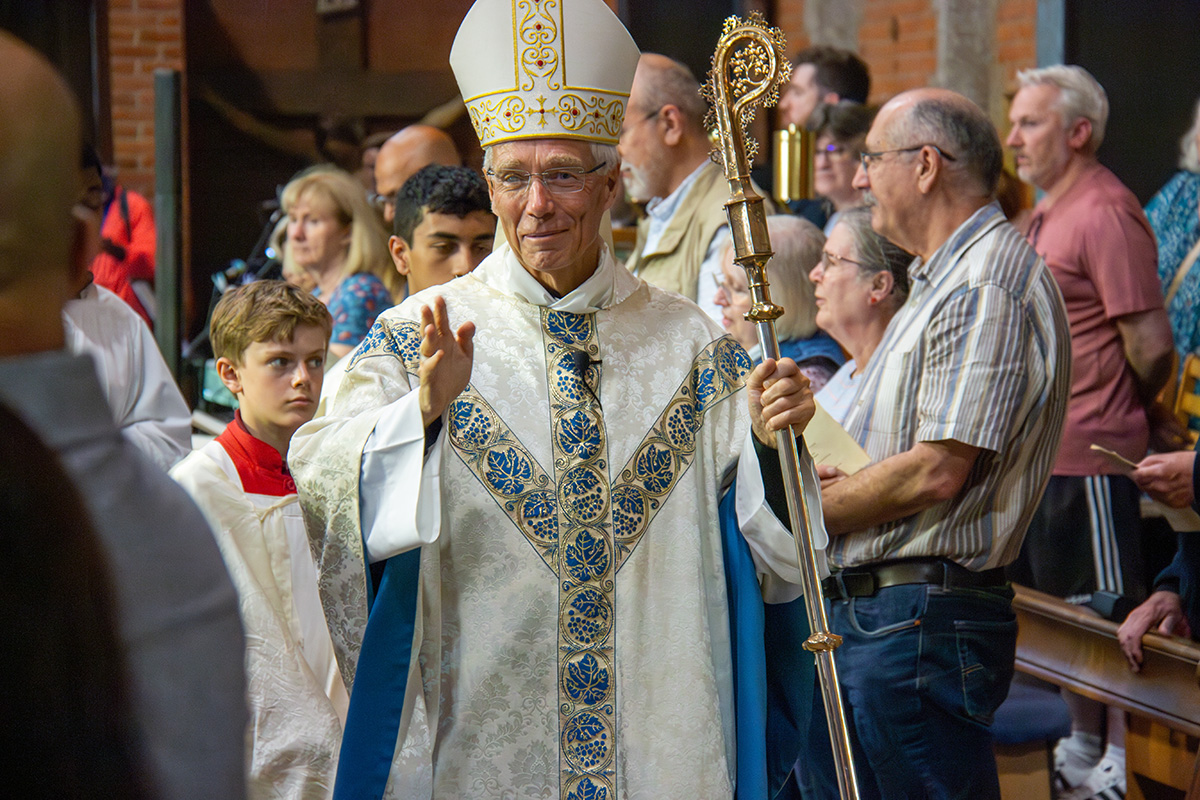 walsingham.org.uk/2025/06/19/tho…
Pilgrims from across the Diocese of Northampton and the Diocese of Nottingham gathered in their thousands on Saturday 14th June 2025 at the Catholic National Shrine and Basilica of Our Lady, at Walsingham.