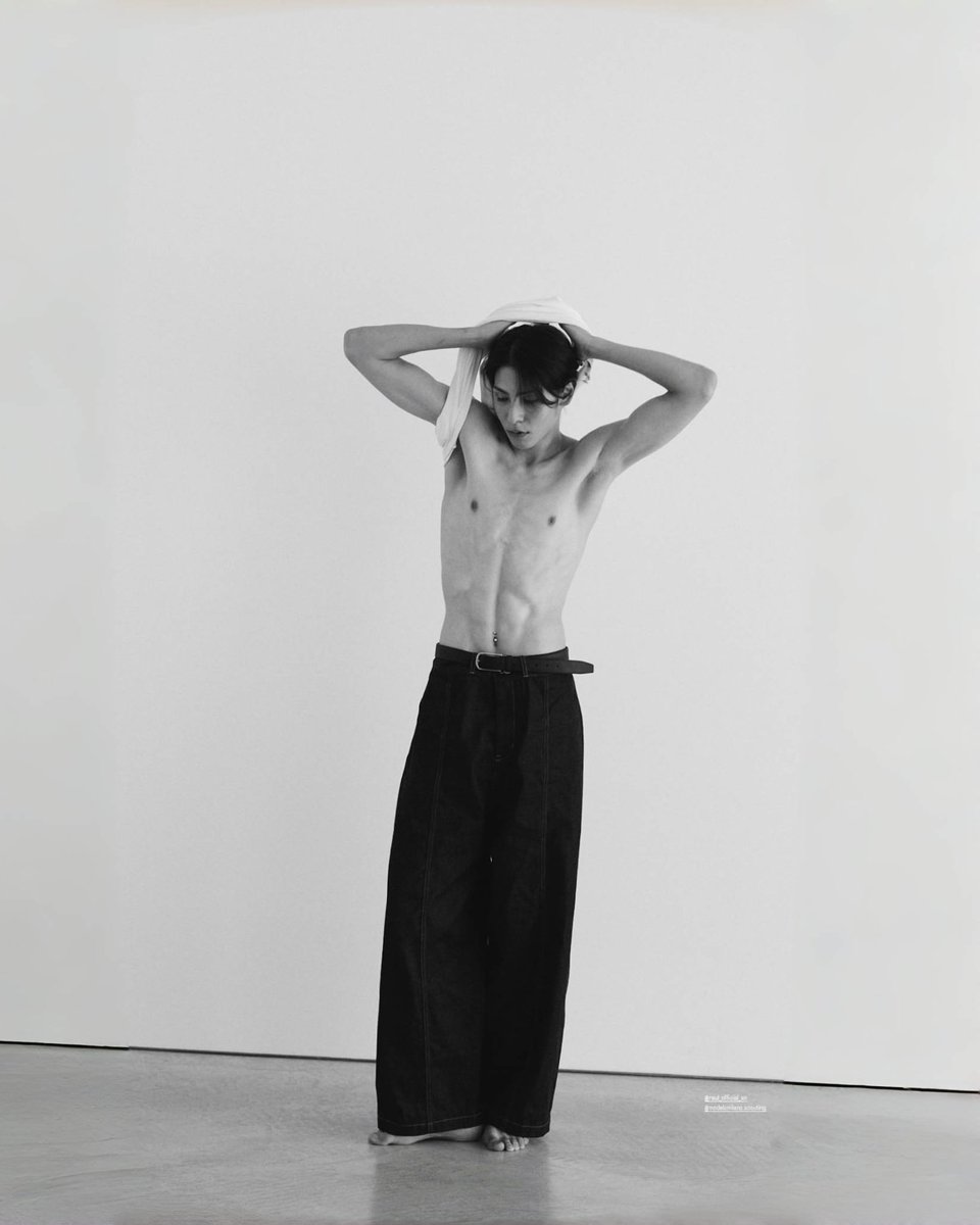 Raul_Labo's tweet image. RAUL MURAKAMI🤍

🫠🫠🫠

#ラウール
#Raul

#MODELSMILANO