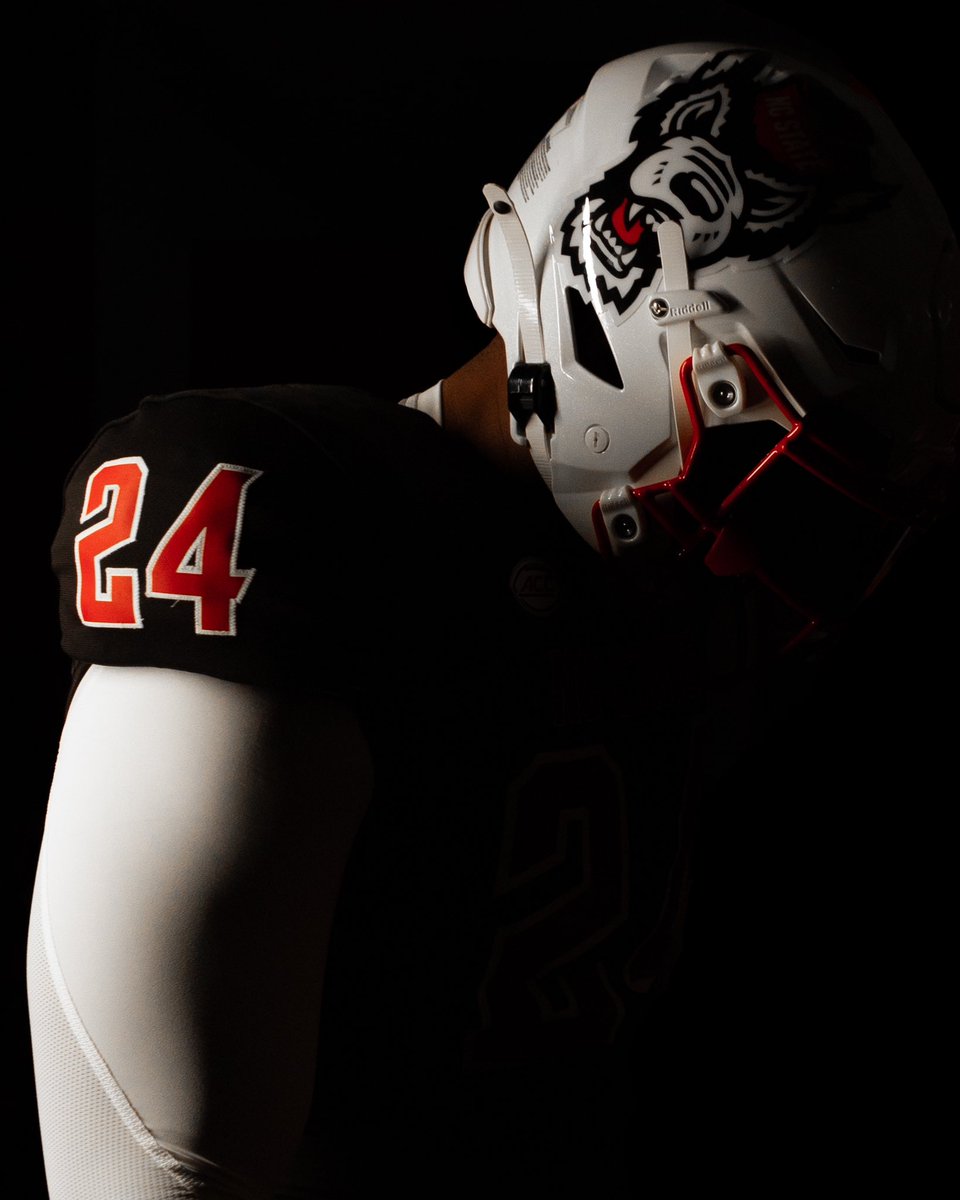 Walton(GA)Recruiting (@waltonrecruits) on Twitter photo NEW OFFER! 2027 TE/DL <a href="/cjordanii2027/">CJ Jordan II - 2027</a> thankful <a href="/PackFootball/">NC State Football</a> offered! #1Pack1Goal #ACC
hudl.com/profile/190887… NEW OFFER! 2027 TE/DL <a href="/cjordanii2027/">CJ Jordan II - 2027</a> thankful <a href="/PackFootball/">NC State Football</a> offered! #1Pack1Goal #ACC
hudl.com/profile/190887…