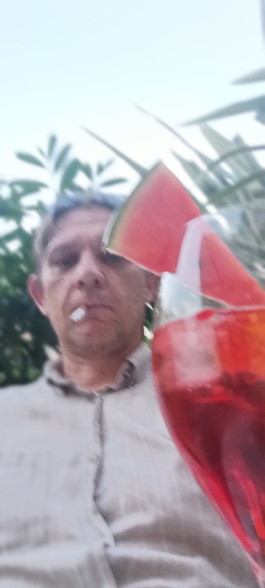ilnumero16's tweet photo. Ho finito di lavorare. https://t.co/Imvql9j6QI
