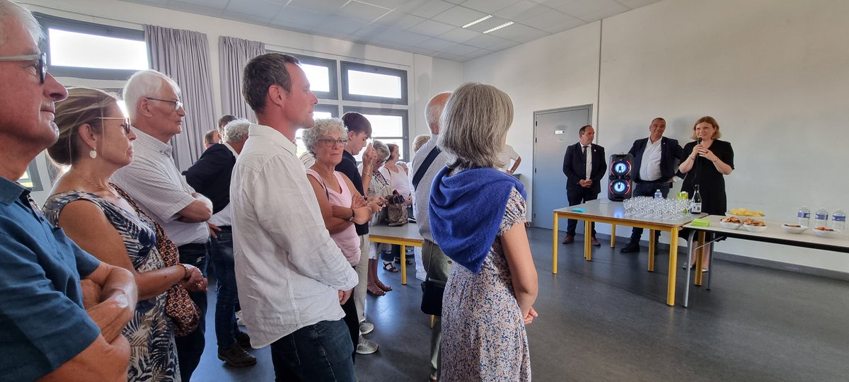Renaissance Côtes d'Armor #AvecVous (@renaissance_d22) on Twitter photo Merci Madame la présidente <a href="/YaelBRAUNPIVET/">Yaël Braun-Pivet</a> d'avoir pris le temps, ce soir à Saint-Brieuc, d'un échange en toute liberté avec les militants <a href="/Renaissance/">Renaissance</a> <a href="/HorizonsLeParti/">Horizons</a> <a href="/MoDem/">MoDem</a> <a href="/TerresDeProgres/">Territoires de Progrès</a>. Votre parcours est une inspiration pour chacun à s'engager pour nos concitoyens. Merci Madame la présidente <a href="/YaelBRAUNPIVET/">Yaël Braun-Pivet</a> d'avoir pris le temps, ce soir à Saint-Brieuc, d'un échange en toute liberté avec les militants <a href="/Renaissance/">Renaissance</a> <a href="/HorizonsLeParti/">Horizons</a> <a href="/MoDem/">MoDem</a> <a href="/TerresDeProgres/">Territoires de Progrès</a>. Votre parcours est une inspiration pour chacun à s'engager pour nos concitoyens.