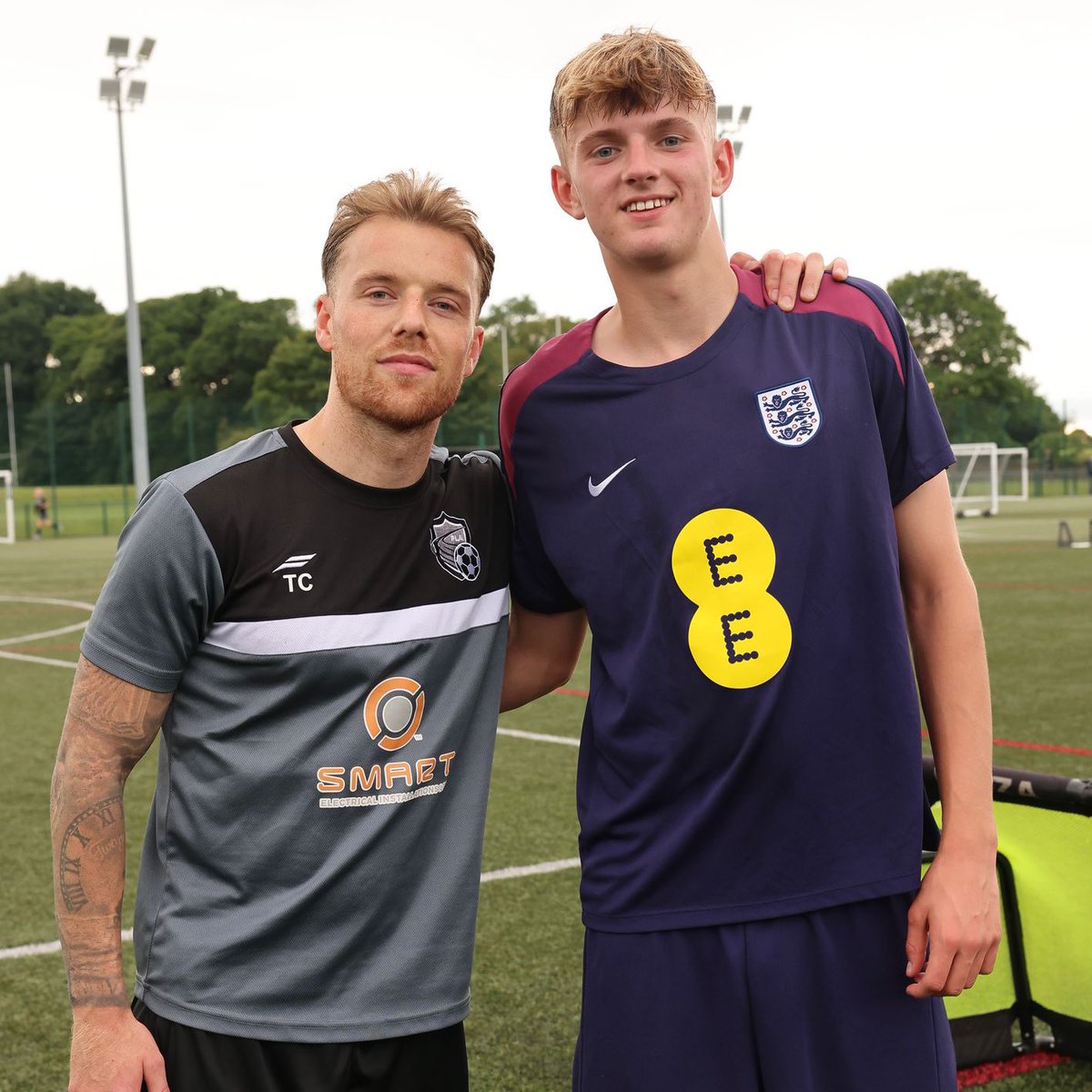 #YoungLion training with #PLA 🦁🏴󠁧󠁢󠁥󠁮󠁧󠁿 

We were excited to welcome <a href="/England/">England</a> U16 international, Freddie Lawrie, to PLA this week. 

Freddie has been working closely with Director, Nick Ridgway, and Co-Founder, <a href="/TomConlon96/">Tom Conlon</a>. 

Great to see you, Freddie! 👊 

#ProLevelAcademy