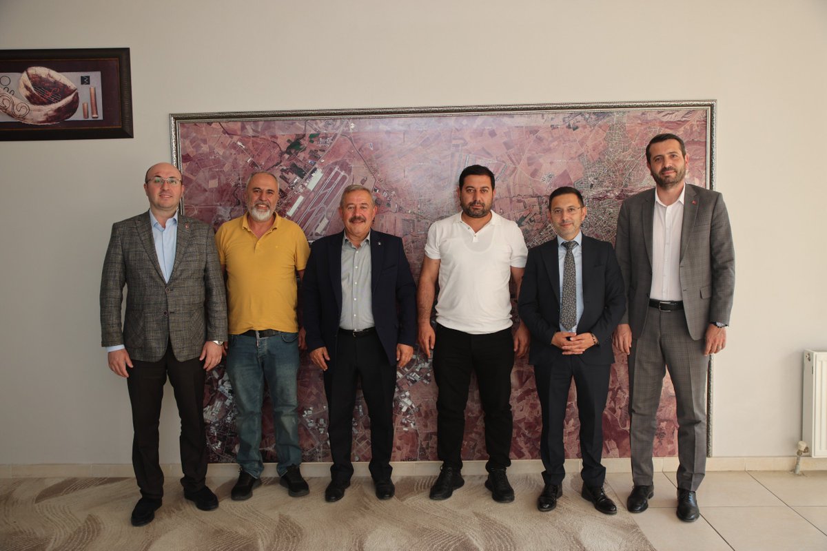 Belediye Başkan Yardımcımız Sinan Yurt, AK Parti Akyurt İlçe Başkanı Murat Yıldırım ve yönetimim kurulu üyeleri ile birlikte Yıldırım Mahallemizde esnaf ziyaretleri gerçekleştirdi.

Tüm esnaflarımıza bereketli kazançlar diliyoruz.