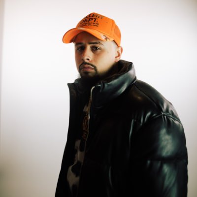 GGREEDV's tweet photo. #NewProfilePic https://t.co/iQzsrSRbBN