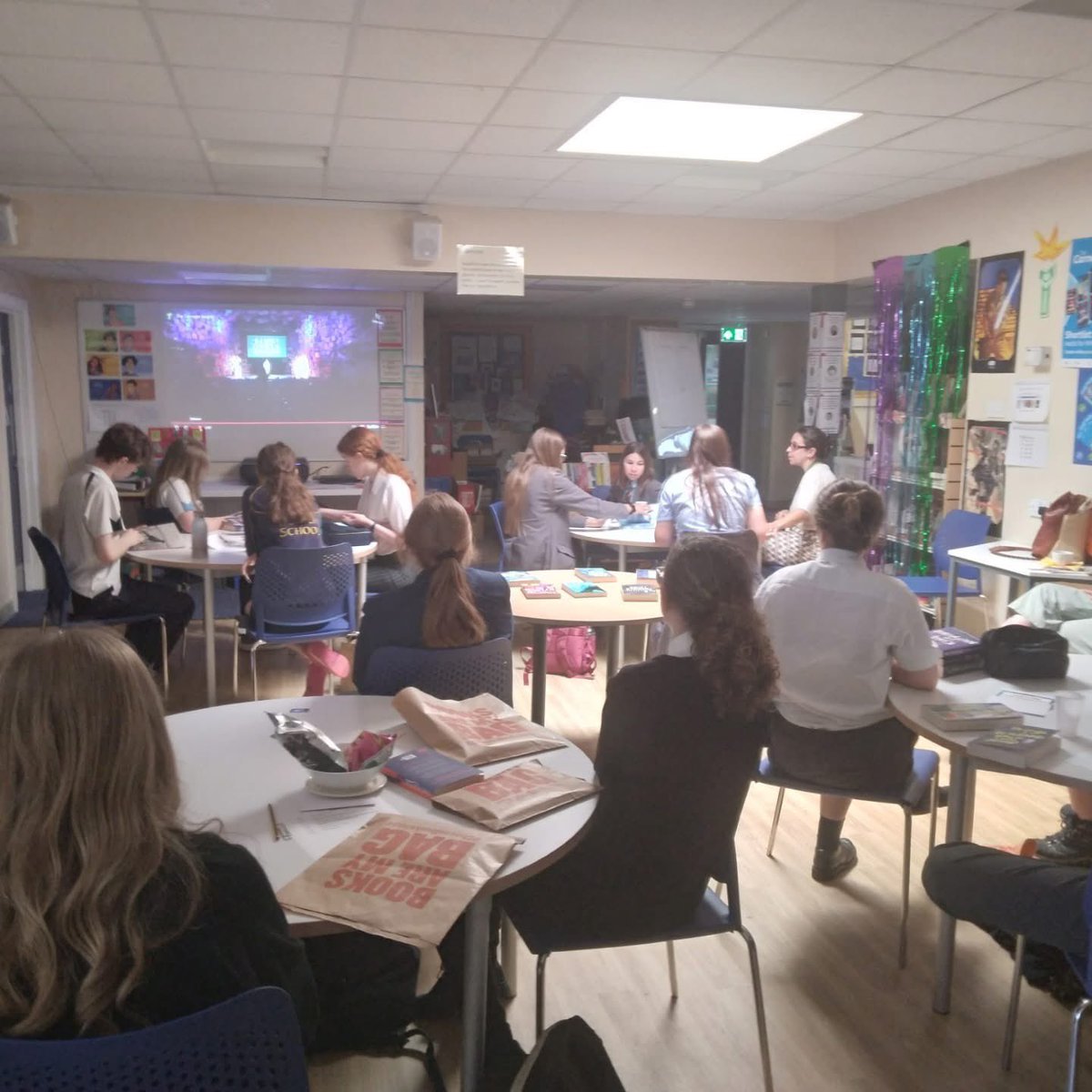 Thomas Mills High School and Sixth Form Library tweet media