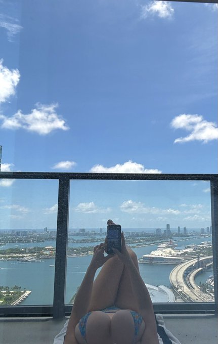 Like a postcard 😍 https://t.co/DnwzdQRFyj