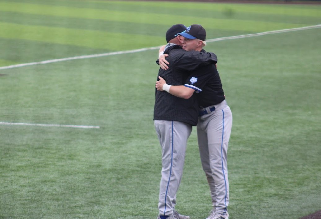 Andrew Batesole tweet media