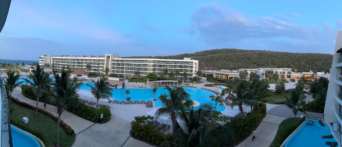 JustinLathia's tweet image. Great time away with family in 馃嚡馃嚥 - summer of travel continues with a short turnaround at home and then off to the #ICBTRT2025 brain tumor meeting in 馃嚡馃嚨
