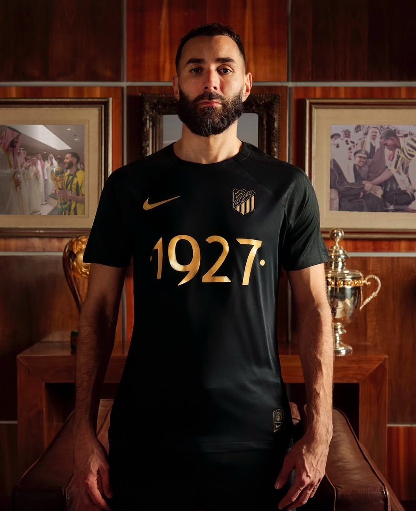 🚨🚨 سحب على قميص نادي الاتحاد الجديد : 

- متابعة <a href="/AImodrj/">المدرج الذهبي - Almodrj</a> 
- ريتويت