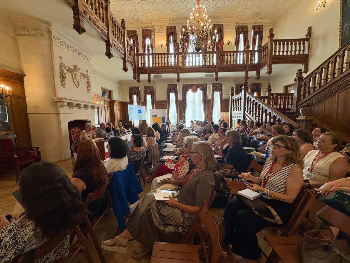 FECMA (@fecma_) on Twitter photo Finalizada la primera jornada de nuestro Encuentro @uimp, damos las gracias a todos los ponentes y moderadoras; y a <a href="/_SEOM/">SEOM</a>, <a href="/GEICAM/">GEICAM - Cáncer de mama</a> y <a href="/_SOLTI/">SOLTI #cancerresearch</a> por su apoyo. Gracias a <a href="/pfizer_spain/">Pfizer España</a>
<a href="/DaiichiSankyoES/">Daiichi Sankyo España</a> | <a href="/AstraZenecaES/">AstraZeneca España</a> @novartis_es, <a href="/roche_es/">Roche España</a> #Lilly por hacerlo posible Finalizada la primera jornada de nuestro Encuentro @uimp, damos las gracias a todos los ponentes y moderadoras; y a <a href="/_SEOM/">SEOM</a>, <a href="/GEICAM/">GEICAM - Cáncer de mama</a> y <a href="/_SOLTI/">SOLTI #cancerresearch</a> por su apoyo. Gracias a <a href="/pfizer_spain/">Pfizer España</a>
<a href="/DaiichiSankyoES/">Daiichi Sankyo España</a> | <a href="/AstraZenecaES/">AstraZeneca España</a> @novartis_es, <a href="/roche_es/">Roche España</a> #Lilly por hacerlo posible