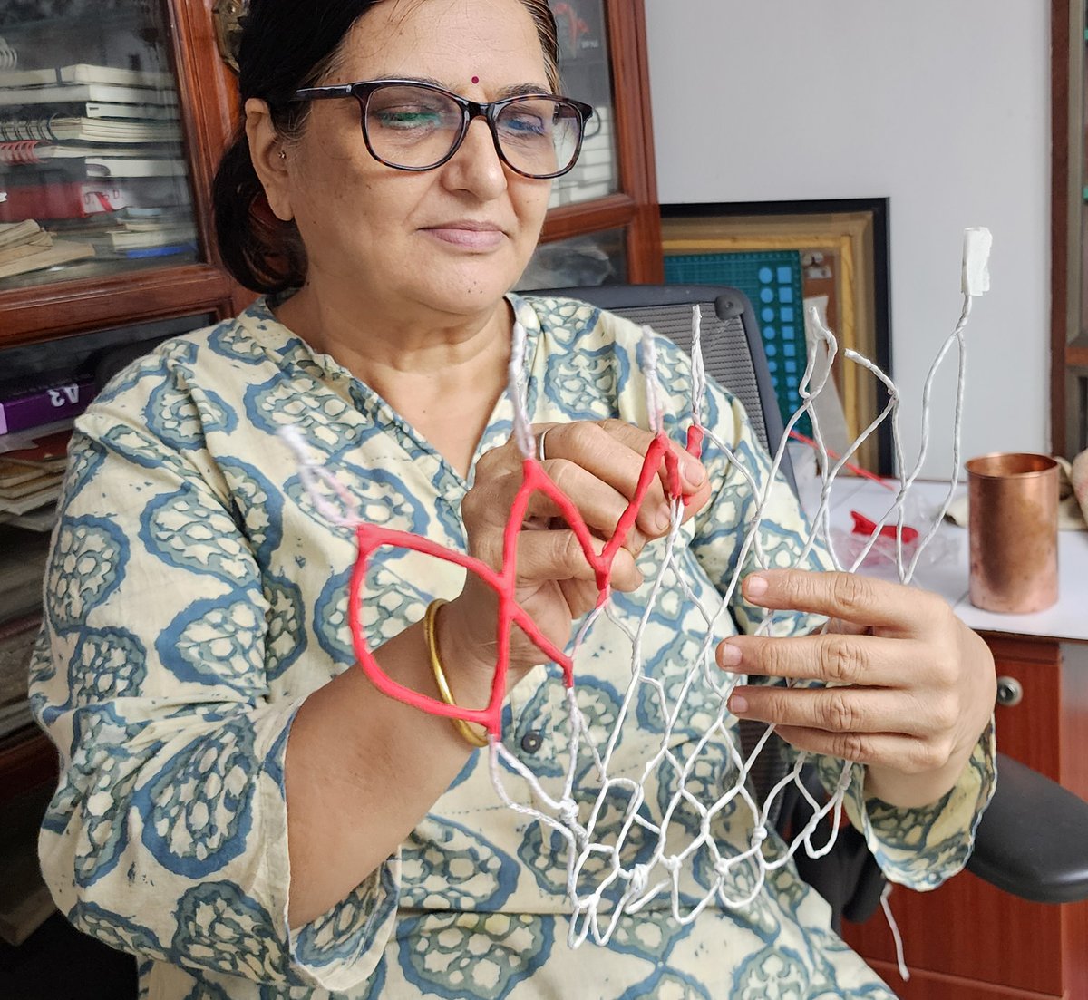 I feel fortunate to animate the title sequence for Sitaare Zameen Par! Earlier I worked on Taare Zameen Par too.
I have deep respect for both Aamir khan and director Prasanna. A big thank you!
#AamirKhan #SitaareZameenPar #taarezameenpar #stopmotion #titleanimation #dhimantvyas