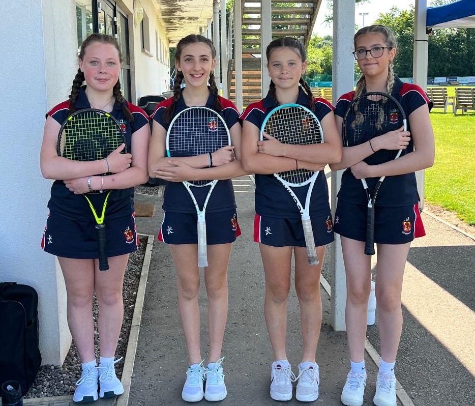 Final Super Thursday Success!

Congratulations to the Junior A girls’ tennis team who became Ulster Schools Tennis Shield winners today with a good win against Sullivan Upper #wallaceproud