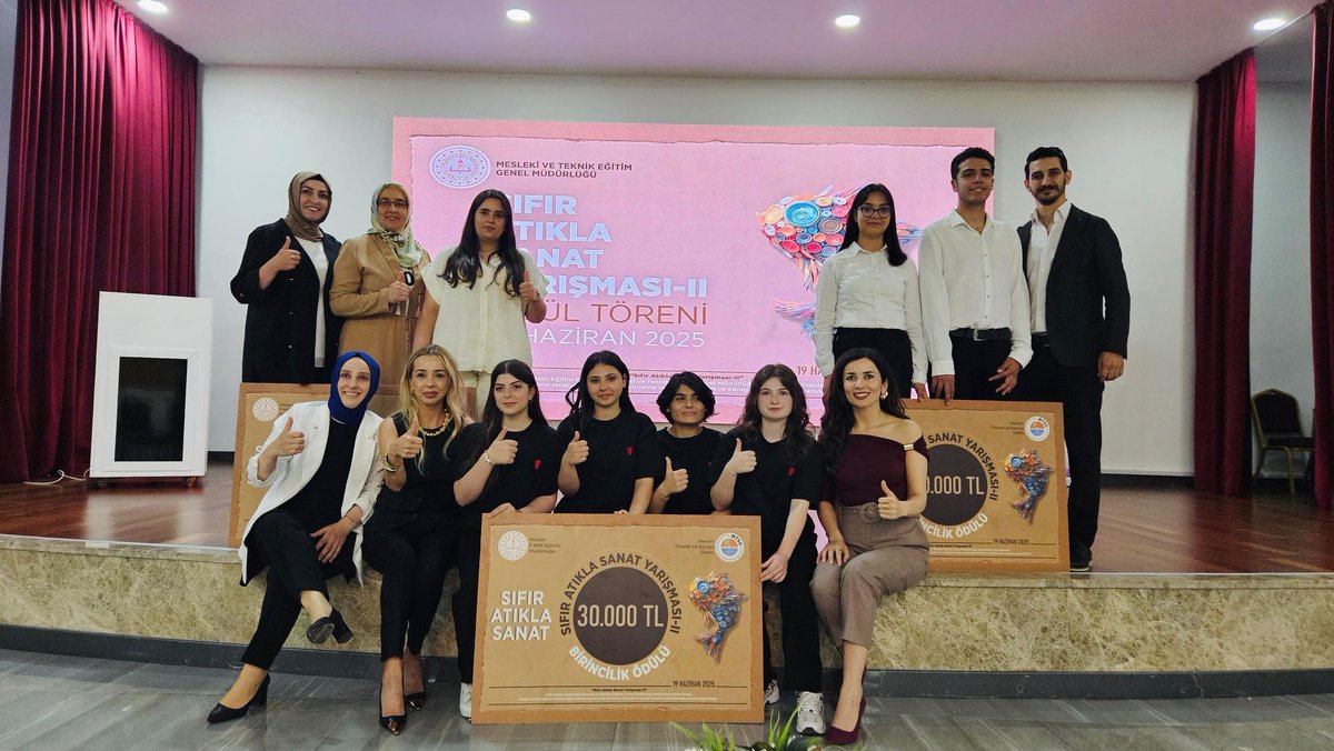 ALSEZEK's tweet photo. BÜYÜK BAŞARI 
Millî Eğitim Bakanlığı Meslekî ve Teknik Eğitim Genel Müdürlüğü tarafından düzenlenen  “Sıfır Atıkla Sanat Yarışması – II”,  yarışmasında İlimiz İlkadım Sema Cengiz Büberci Kız Mesleki ve Teknik Anadolu Lisesi Türkiye https://t.co/A6Uy3kxYWP oldu. Gurur duyduk... https://t.co/7aJmjc5jqw