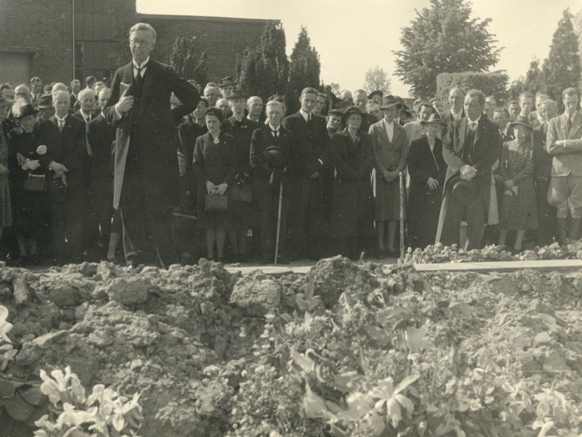 Dominee Gerrit Oberman, de vroegere predikant in 'Abstede', staat centraal tijdens het Cultuurhistorisch Café Utrecht Oost op vrijdagnamiddag 27 juni 2025. 

Mieke de Breij werkte jarenlang voor het Utrechts Archief en vertelt erover. 

Meer informatie: oostvoorelkaar.nl/activiteit/841…