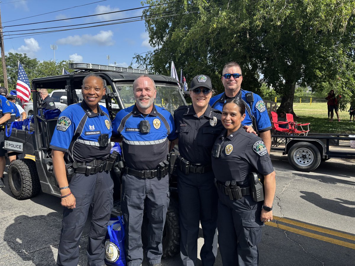 APDChiefDavis's tweet image. This morning, I had the honor of joining our community for the Juneteenth parade—a powerful celebration of freedom, resilience, and unity.
It was inspiring to see all generations come together to honor this important day.