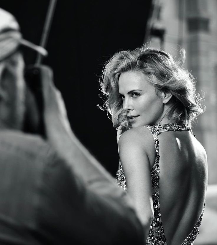 #Bonnesoirée et gros bisous, rêves doux !!! 😘😘😘🥰🩷💗🌆📺🥱😴💤💤#CharlizeTheron