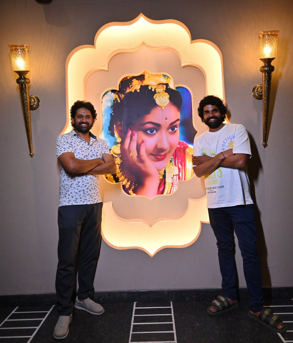 Shashank (@actorshashank) on Twitter photo Thank you so much dear Thammudu <a href="/ssk1122/">S S Karthikeya</a> π€π€
Love you ra β€οΈ
Team #Mayabazar is looking forward to serve you again & again ππ
#Restaurant #Kompally <a href="/MayabazarResto/">MayabazarRestaurant</a> Thank you so much dear Thammudu <a href="/ssk1122/">S S Karthikeya</a> π€π€
Love you ra β€οΈ
Team #Mayabazar is looking forward to serve you again & again ππ
#Restaurant #Kompally <a href="/MayabazarResto/">MayabazarRestaurant</a>