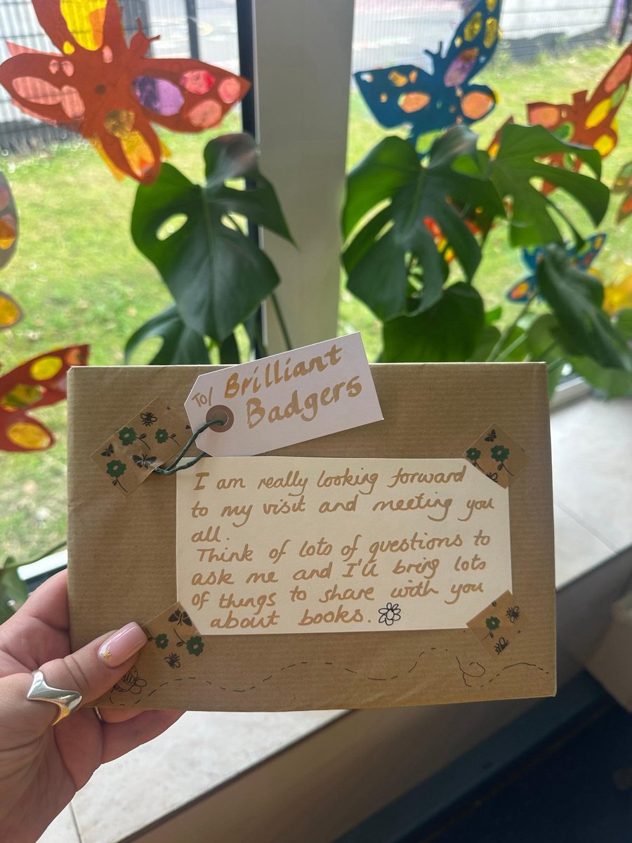 MissC_P's tweet image. What an amazing Borneo Day! We’ve learnt and performed poetry by Katherine Wheatley, learned how to draw orangutans and talked to a conservationist from the @BorneoNature   🦧Thank you so much to Katherine from @Bumblegreen we have loved it!🦧🌴🎋 @fieldhouseinfs @embarkfed