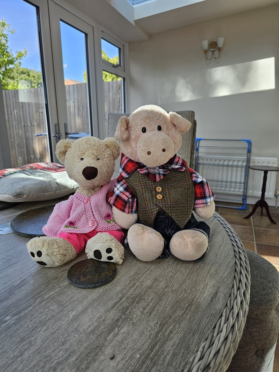 Me n <a href="/Peragwin1/">Peragwin</a> did get some fab new garments. I got this lovely pink cardigan n he got a vewy snazzy waistcoat. I finks it makes him look most sophisticated ❤️🐷🐻