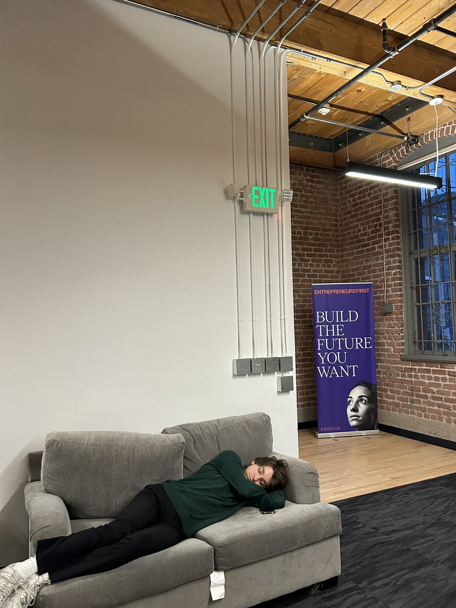 akylaiksm's tweet image. If you live in sf and you don’t sleep in the office, you’re ngmi