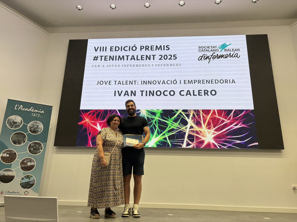 🏆 Jove Talent en Innovació i Emprenedoria:
👏 Iván Tinoco Calero, creador de CareInsights.
💬 «Quan bufen vents de canvi, alguns construeixen murs i d’altres, molins.»