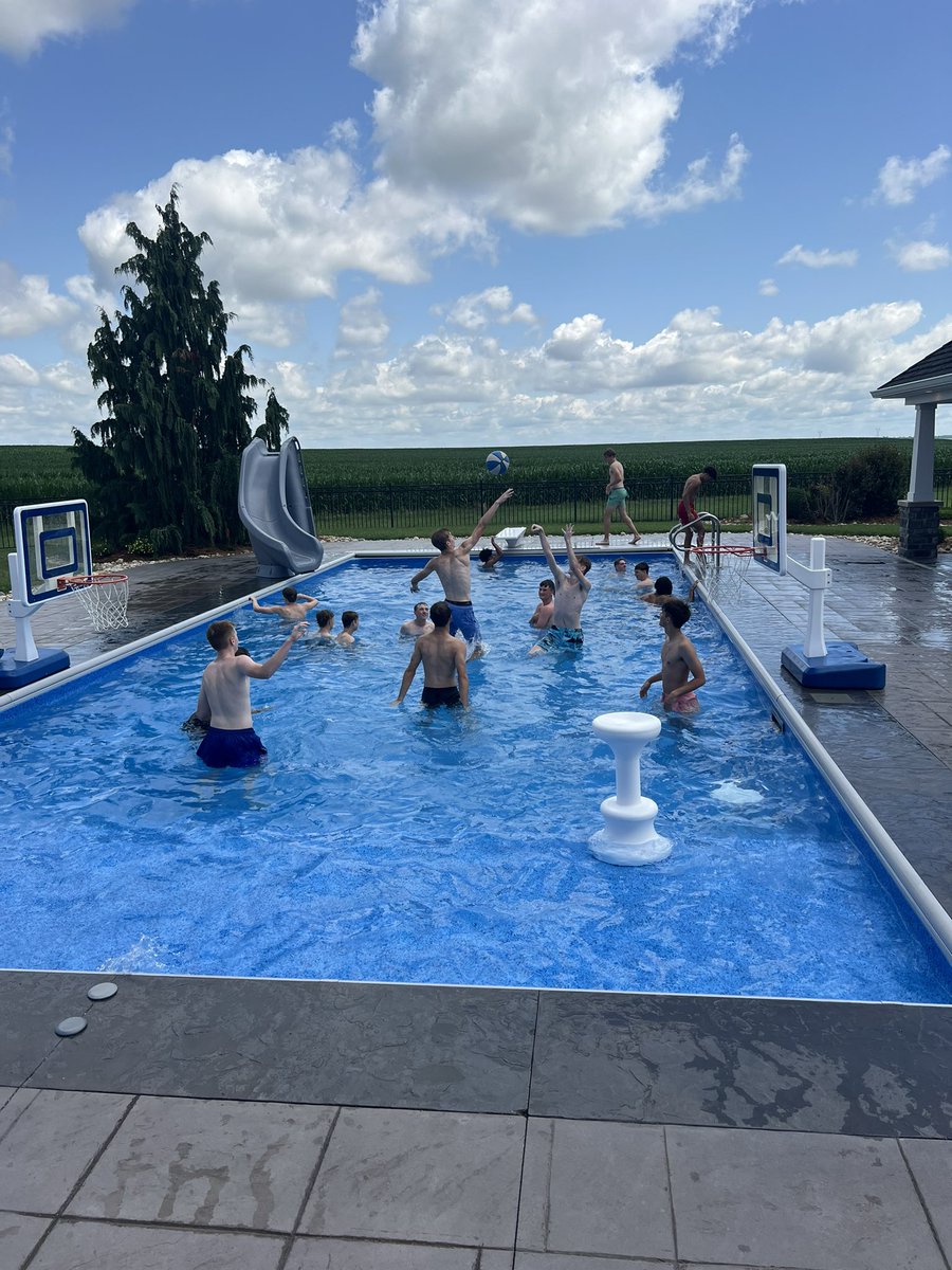 Washington Hatchet Basketball tweet media