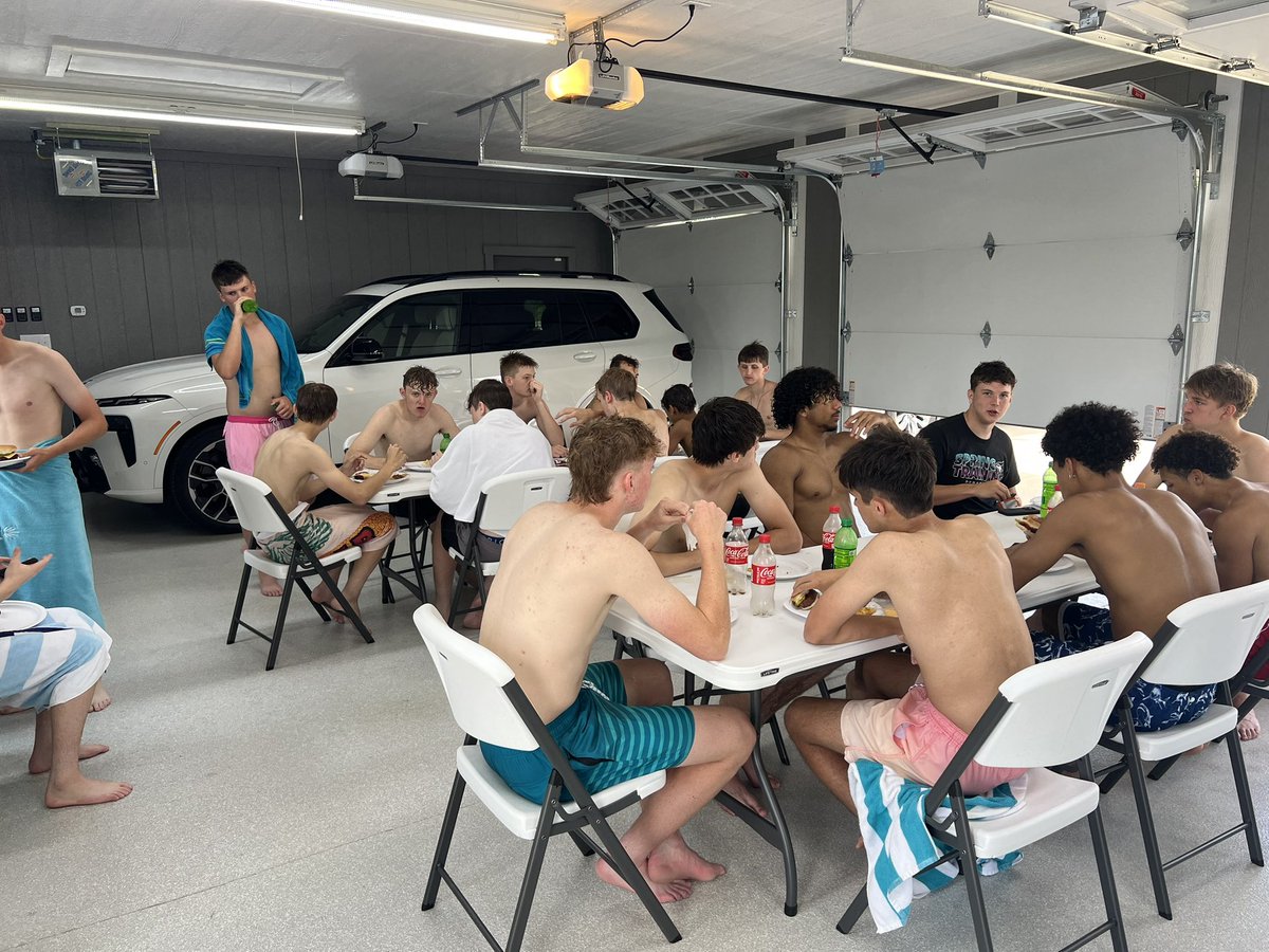 Washington Hatchet Basketball tweet media