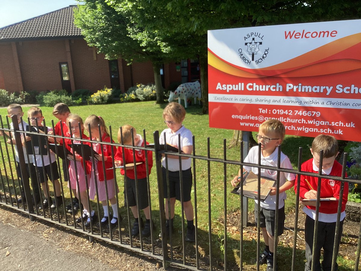 Tally charts ready! What colour car was the most popular? #acpsmaths 🚗🚙🏎️
