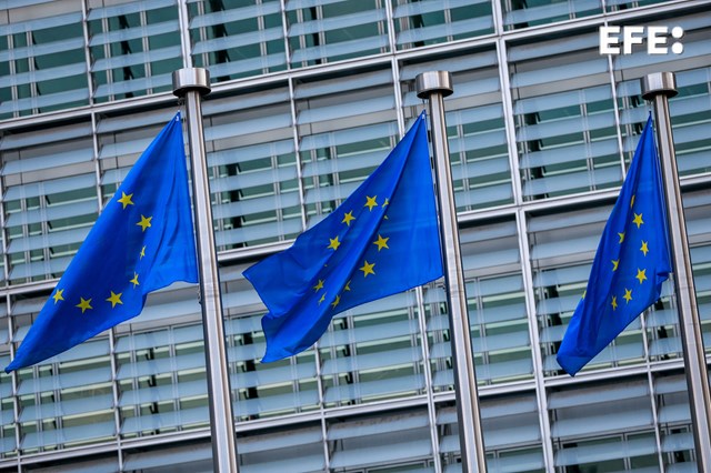 Bruselas autorizó al banco italiano #UniCredit a adquirir #BPM, también de Italia, si cumple los compromisos que se ha comprometido a llevar a cabo para resolver los problemas de competencia que había identificado el Ejecutivo comunitario. 

Más info 👇

ec.europa.eu/commission/pre…