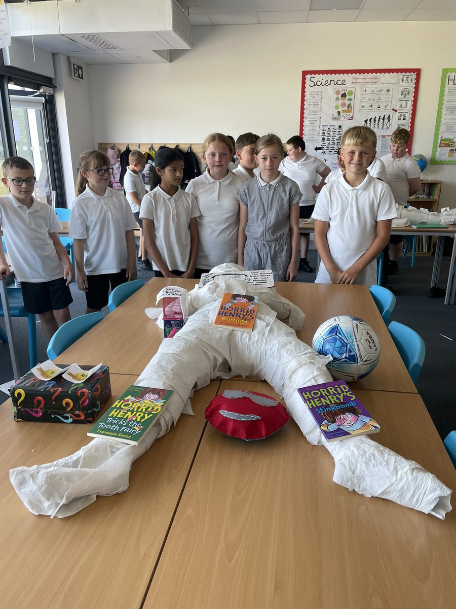 PerryCourtPri's tweet image. Year 6 have been mummified 😬