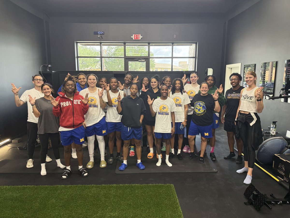McNeeseWBB's tweet image. Special thanks to Liz at Thrive Fitness Studio for hosting the Cowgirls for a Mobility &amp;amp; Flexibility Class today! 

#GeauxPokes