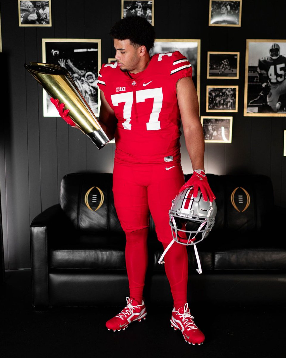 Lettermen Row (@lettermenrow) on Twitter photo Who's Next? 👀
Predicting next five potential commitments for Ohio State in the 2026 class 🔜
READ via <a href="/mickdwalker/">Mick Walker</a>: on3.com/teams/ohio-sta… Who's Next? 👀
Predicting next five potential commitments for Ohio State in the 2026 class 🔜
READ via <a href="/mickdwalker/">Mick Walker</a>: on3.com/teams/ohio-sta…