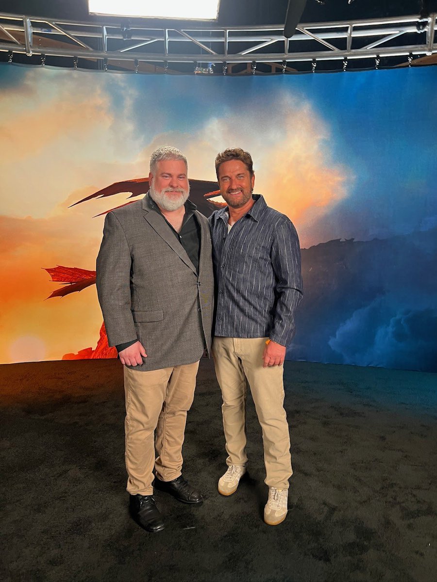 GerardButler's tweet image. Been on this wild ride with @DeanDeBlois since the very beginning of How to Train Your Dragon.