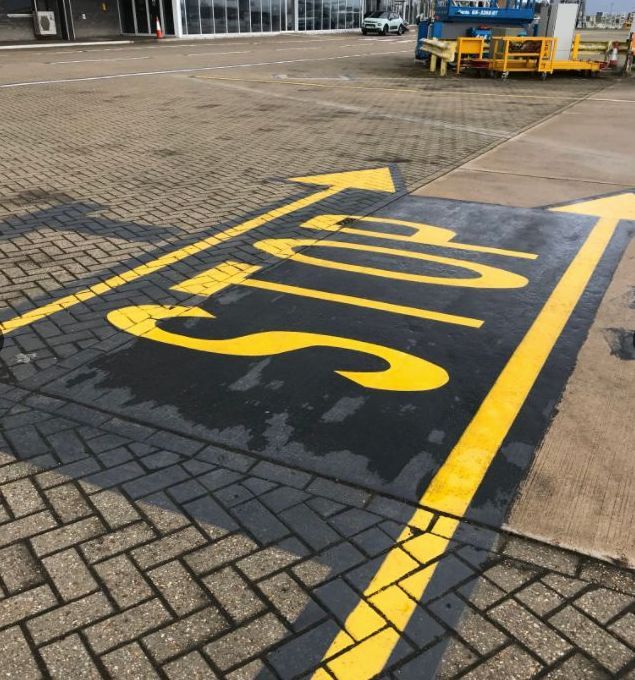 Our team of civil engineers are well-experienced asphalt professionals who understand the importance of clear &amp; durable road markings ⛔️

Road line paintings are important because they provide instructions &amp; aid navigation - they're crucial for safety.

buff.ly/k8UemFb