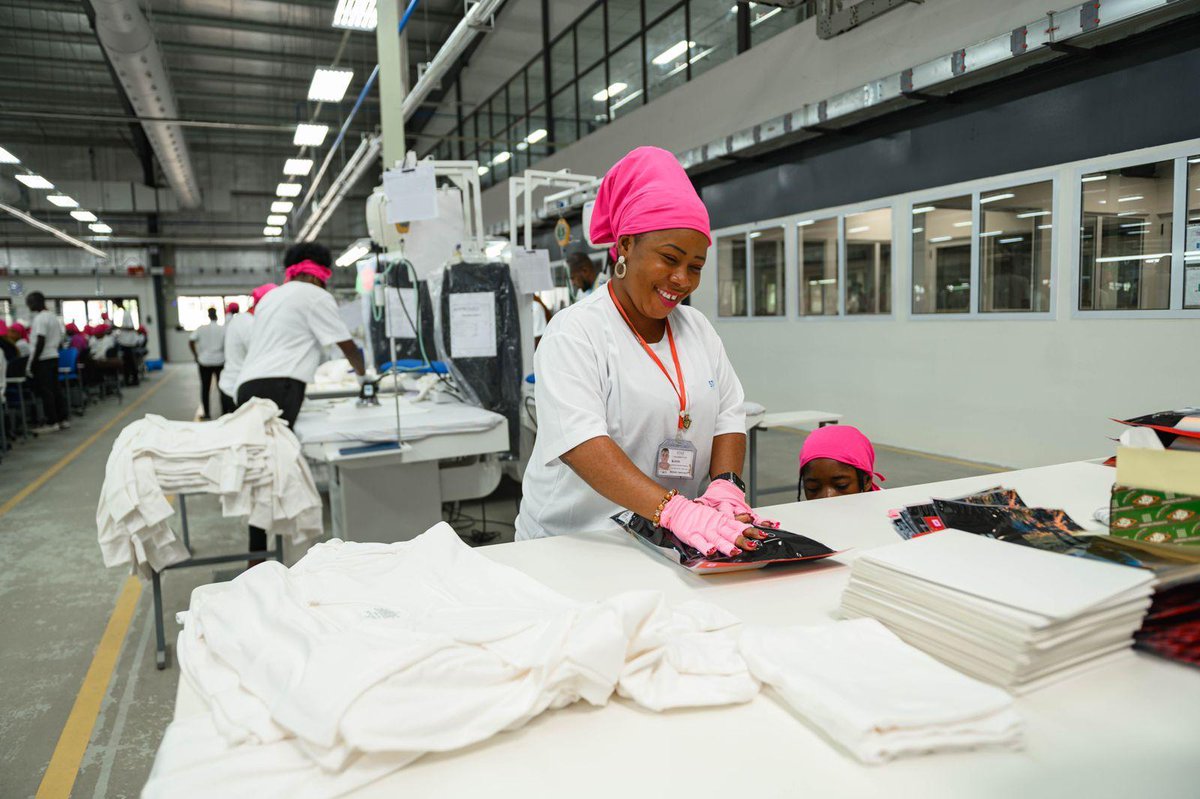 Manuella M. Santos (@manu_ellasantos) on Twitter photo Honorée d’avoir pris part à l’inauguration des installations de l’entreprise mondiale de référence STAR Garments sur la <a href="/PIA_Togo/">Plateforme Industrielle d’Adetikope</a>, en présence de Son Excellence Monsieur <a href="/FEGnassingbe/">Faure Essozimna GNASSINGBÉ</a>, Président du Conseil.
C’est le Made in Togo exporté vers l’Europe et les USA qui rayonne. Honorée d’avoir pris part à l’inauguration des installations de l’entreprise mondiale de référence STAR Garments sur la <a href="/PIA_Togo/">Plateforme Industrielle d’Adetikope</a>, en présence de Son Excellence Monsieur <a href="/FEGnassingbe/">Faure Essozimna GNASSINGBÉ</a>, Président du Conseil.
C’est le Made in Togo exporté vers l’Europe et les USA qui rayonne.