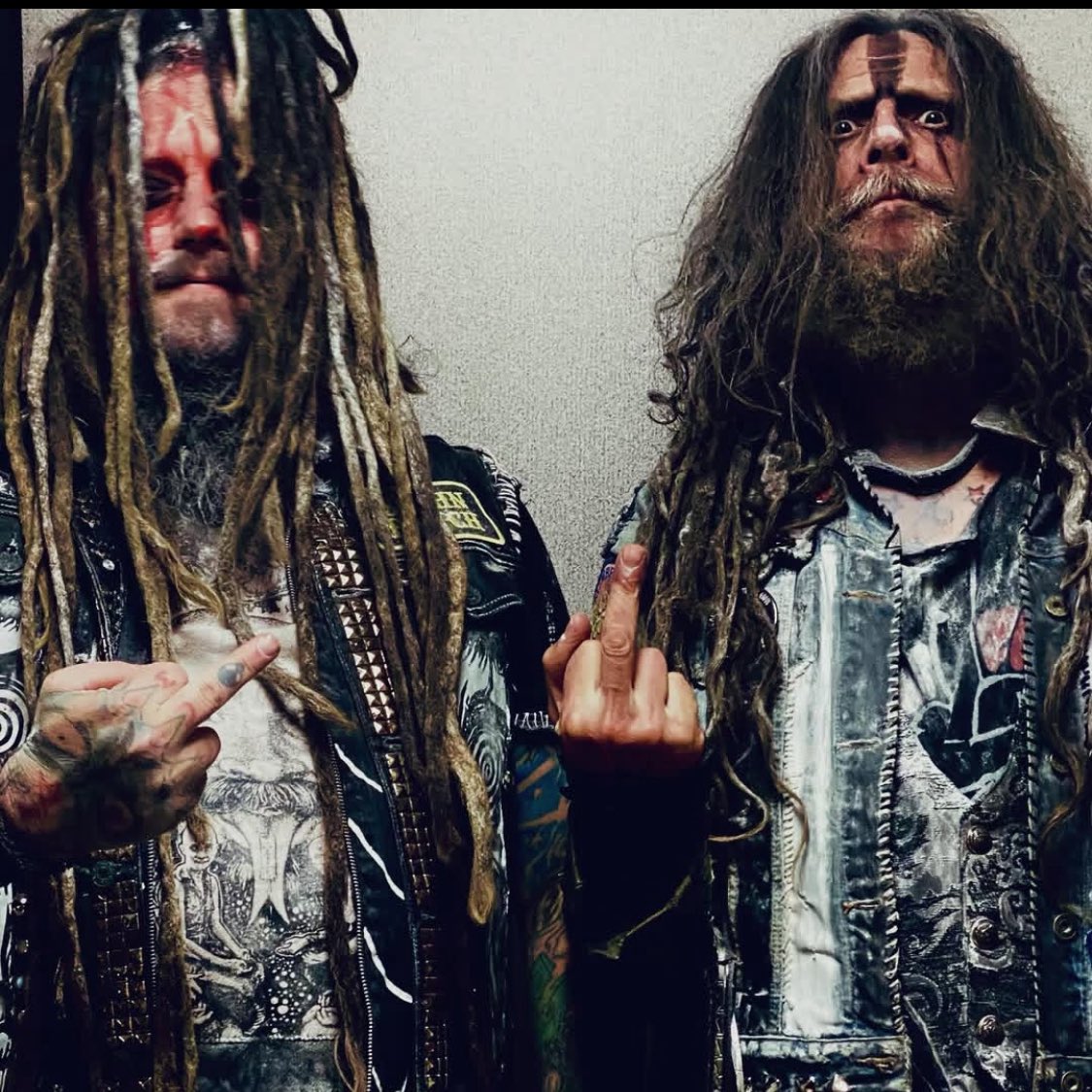 Riggsofficial's tweet photo. @UpheavalFest and @rockfestwi  next month ! https://t.co/IxOu5j883v