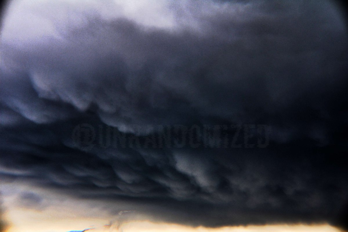 UnRandomized's tweet image. #cowx #photography
All of the photos are heavily edited in photoshop.
First photo is 5.27.25, rest are 6.18.25