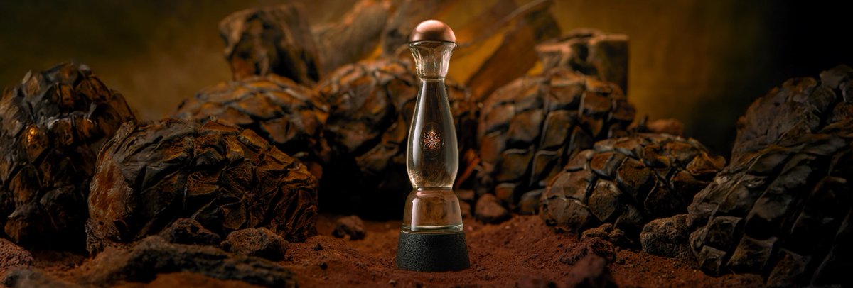 Absolute Weltneuheit!
Tequila Clase Azul Blanco Ahumado!
Eine Ballade des Feuers.
*
*
#Tequila
#ClaseAzul
#Blanco
#Ahumado
#Ikone
#weltneuheit
#onlineshop
#Agave
#Zitrone
#mexico
#mexican
#smoky
#Vulkanstein
#Feuer
#méxico
#onlineshopping
#instagram
#insta
#limitiert
#limited