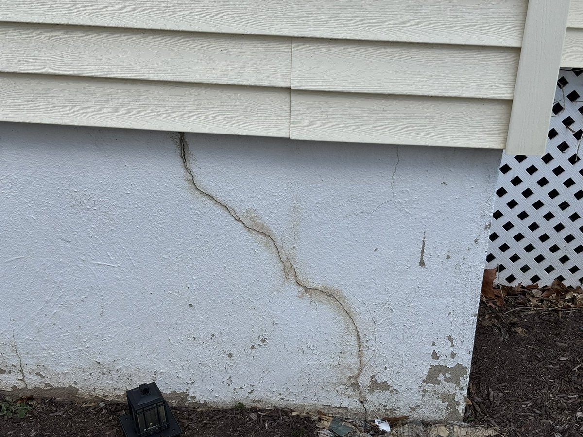 Barbanellb's tweet image. Health (tumor in brain) and home (foundation issues-basement steps detached-chimney sinking) issues have led to tuition help for son by 6/30 or will need to find new school. If you can, please share or donate. Every bit helps us stay afloat. Thank you. gofund.me/5a6a24de