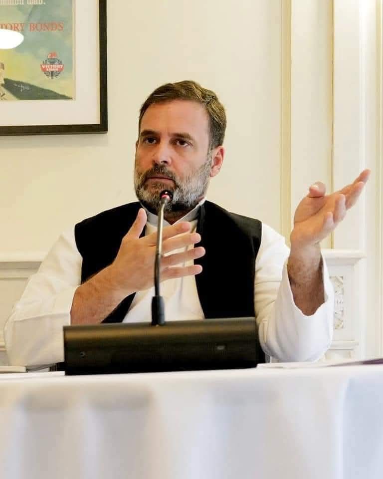 माननीय सांसद <a href="/RahulGandhi/">Rahul Gandhi</a>   जी को जन्मदिन की बहुत बहुत हार्दिक बधाईया @🄷🄰🄿🄿🅈 🄱🄸🅁🅃🄷🄳🄰🅈