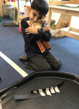 TalesToolkit's tweet image. After hearing The Three Little Pigs, Abdul built a straw house, acted out scenes, then wrote his own story with a kind Gingerbread Man, thoughtful wolf, &amp;amp; lucky pigs!

When children are free to explore, play &amp;amp; imagine, writing flows naturally.

#TalesToolkit #EYFSwriting