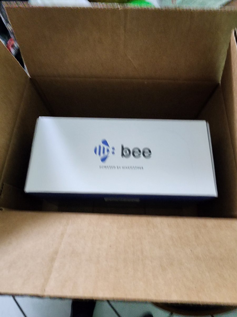0xJiuJitsuJerry's tweet image. Special delivery: Thank you @Hivemapper and @aseidman 
Can not wait to plug and play. New addition to my #hivemapper #depin collection 🔥🐝 bee LTE and WiFi by @Hivemapper