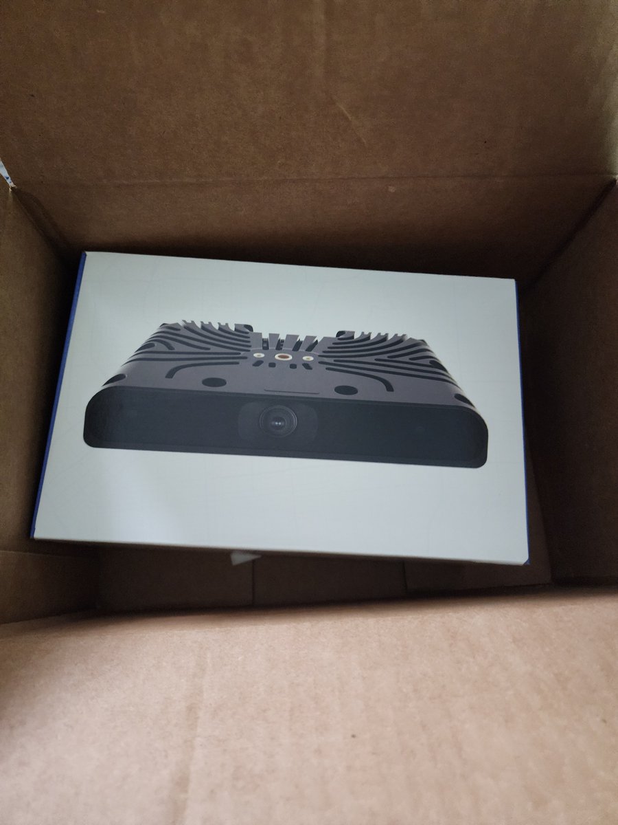 0xJiuJitsuJerry's tweet image. Special delivery: Thank you @Hivemapper and @aseidman 
Can not wait to plug and play. New addition to my #hivemapper #depin collection 🔥🐝 bee LTE and WiFi by @Hivemapper