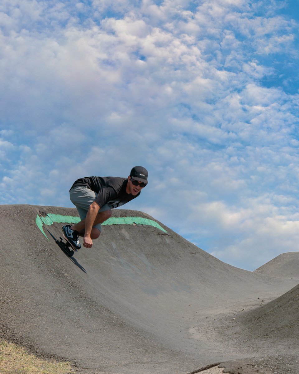 Landyachtz's tweet image. Pump Track with a Tugboat! @oskrrt is having a great time
landyachtz.com/shop/all/skate…
#Landyachtz #SkateAndExplore 
#Pumptrack
#pumptrackskating