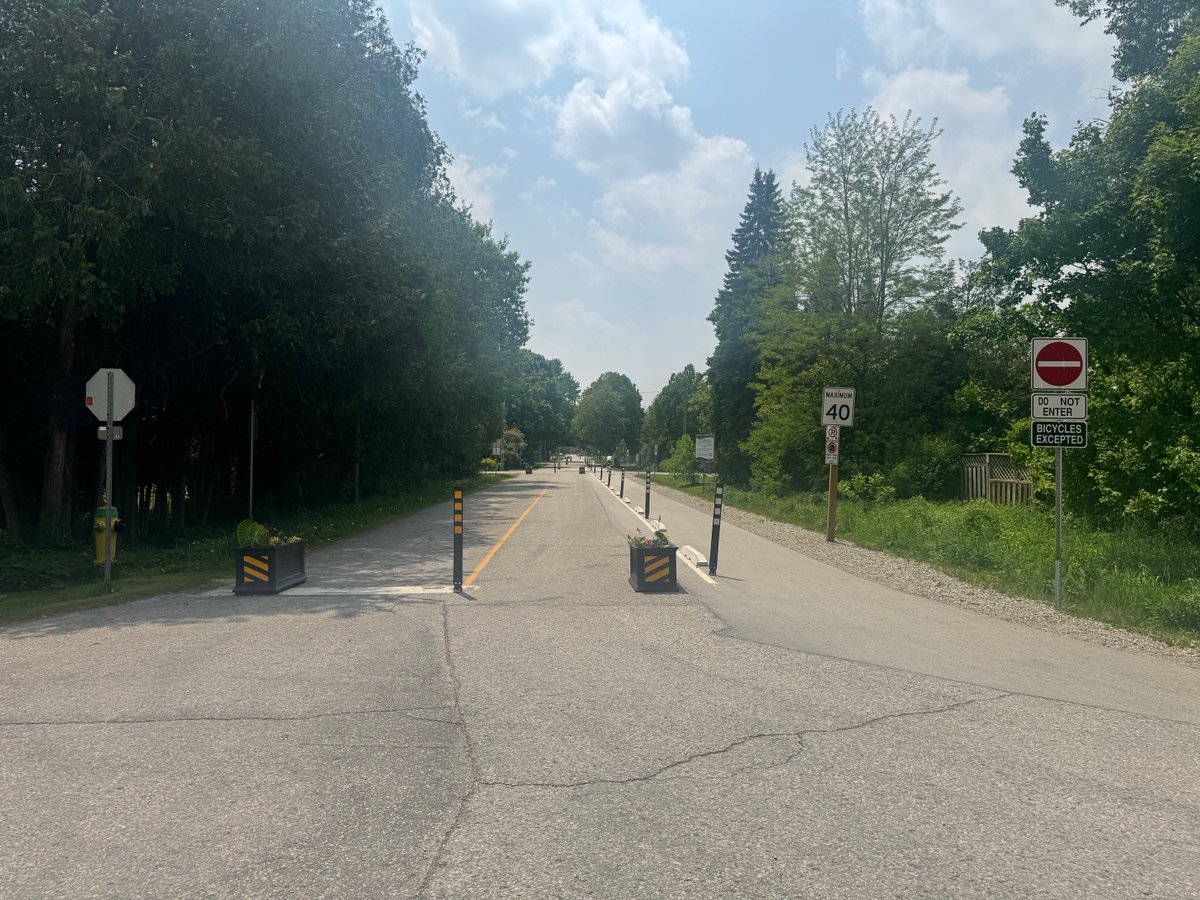 CentrWellington's tweet photo. Have you seen the new Calm Street Pop-Up Project on Church St in Elora? 

Visit https://t.co/mZ3qLoMlle to give us your feedback on the project (top right blue box on the page). https://t.co/PfFlrZXJXL