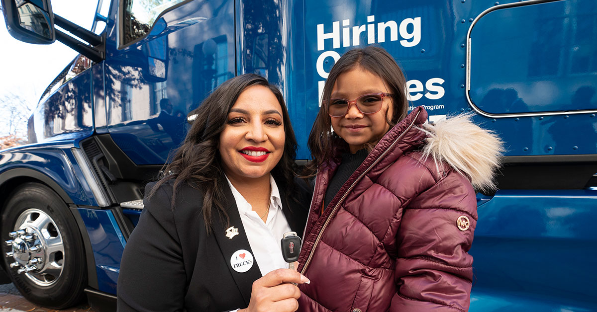 Nominations for the Transition Trucking: Driving for Excellence Award close TOMORROW. The life-changing honor includes a Kenworth T680 truck &amp; celebrates those who’ve gone from military service to the driver’s seat with purpose &amp; passion. 🎖️🚛

🔗 Submit: hubs.la/Q03r75Hb0