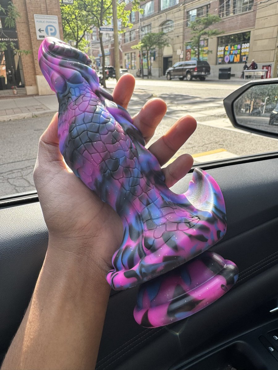 BlackPanther🐆⚫️ (@blackpantherto) on Twitter photo Got a new gorgeous looking bad dragon dildo 🤩 #BadDragon #MonsterDildo #Dildos #Suction Got a new gorgeous looking bad dragon dildo 🤩 #BadDragon #MonsterDildo #Dildos #Suction